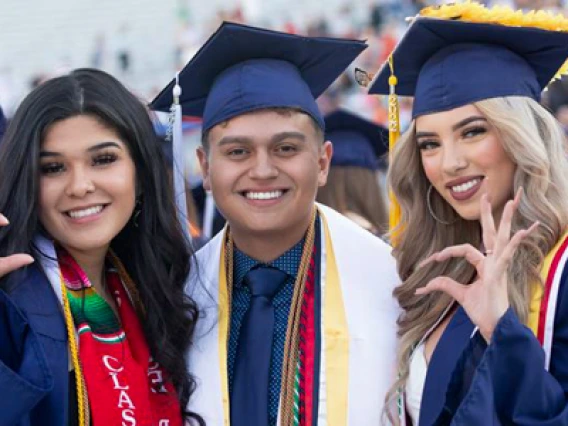 Students at U of A Commencement